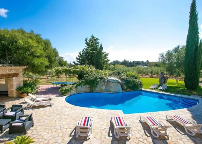 Bennassar Вілла *